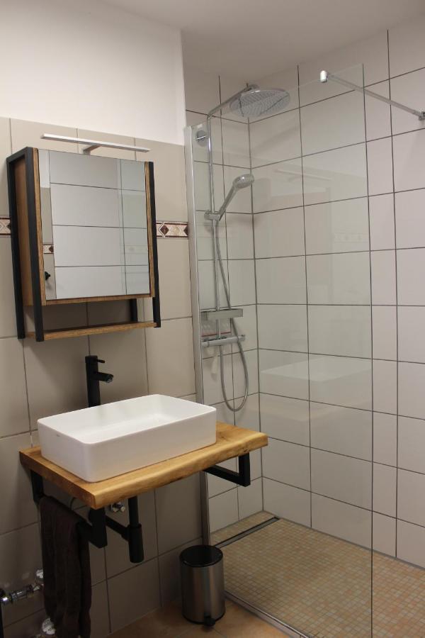 1-Zimmer-Apartment Mit Grossem Balkon Schönwalde Exterior foto